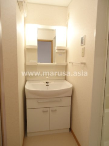 PlumeriaA棟の独立洗面台