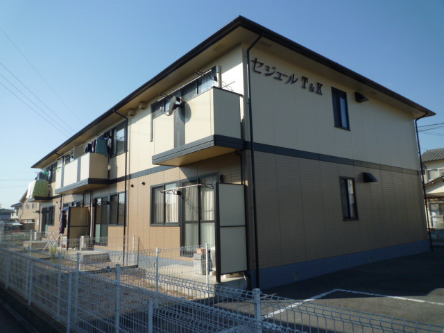 総社市真壁のアパートの外観