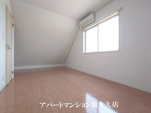 ドールハウスの子供部屋