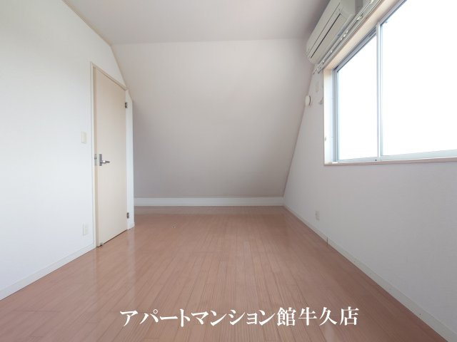 ドールハウスの洋室