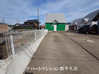 【駐車場】