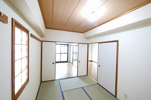 キャピタル新大宮の和室|和室ならではの温かな和の空間で寛ぎの時間を過ごせます