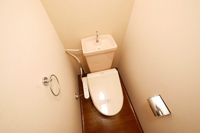 キャピタル新大宮のトイレ|コンパクトで使いやすいトイレです