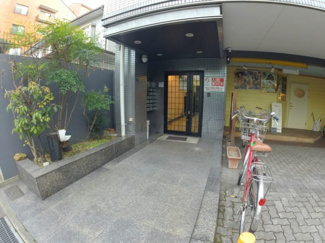 【エントランス】