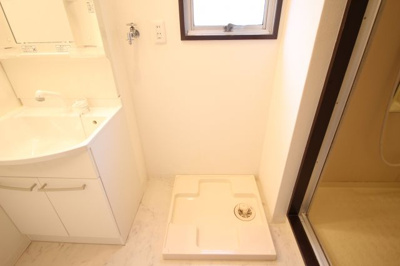 【洗面所】 | プレアール南亀井Ⅱ | ☆室内洗濯機置き場☆