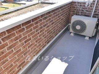 安芸高田市吉田町山手のアパートのバルコニー