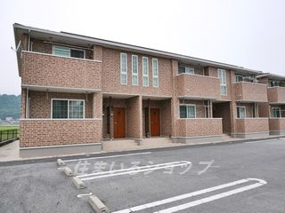 安芸高田市吉田町山手のアパートの外観