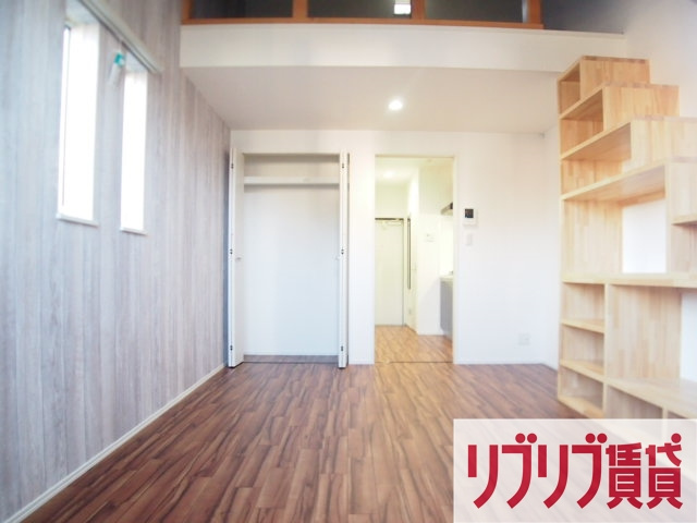 ヒルズ千葉の居間・リビング