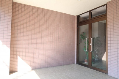 【エントランス】 | ジェナール読売ランド前