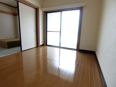 【洋室】 | メゾン阪下