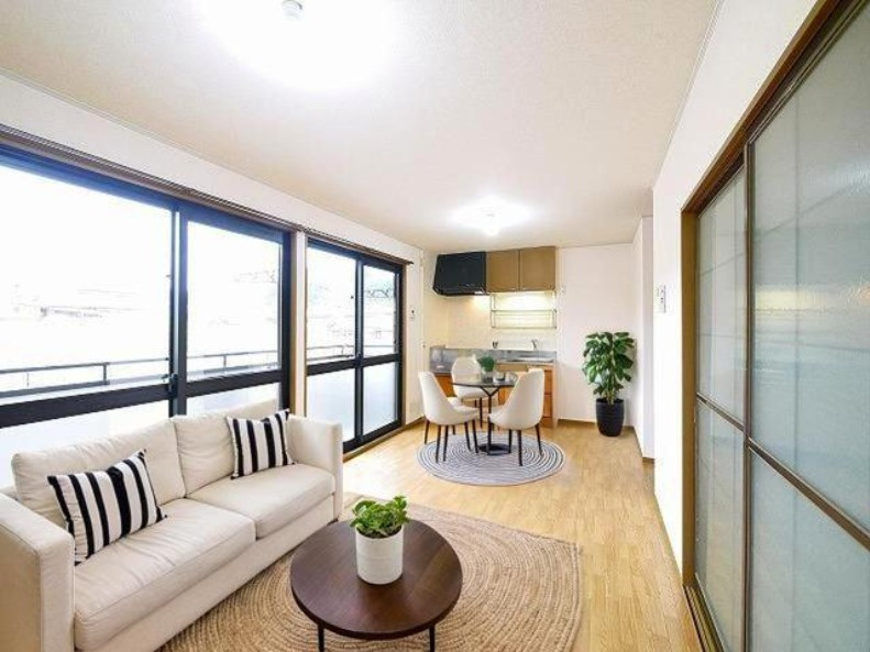 アネシス　Ｃ棟の居間・リビング|CGで家具等を配置したもので家具等は含まれません