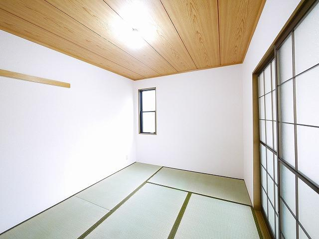 アネシス　Ｃ棟の和室|畳の上でゆっくりとくつろげる和室です