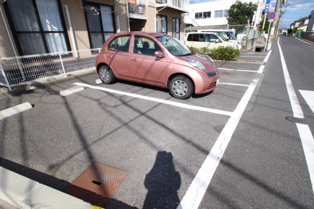 【駐車場】 | セシル豊浜 | 車をお持ちの方に嬉しい駐車場付きの物件です