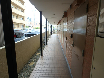 【エントランス】 | フラワーパレス下中野