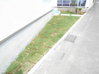 【駐車場】 | 3298から3198万円価格変更。デザイン住宅。