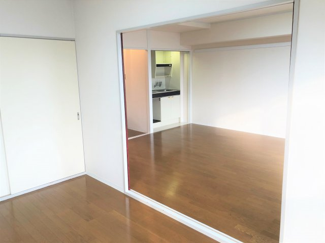 長生郡白子町剃金の賃貸マンションの洋室