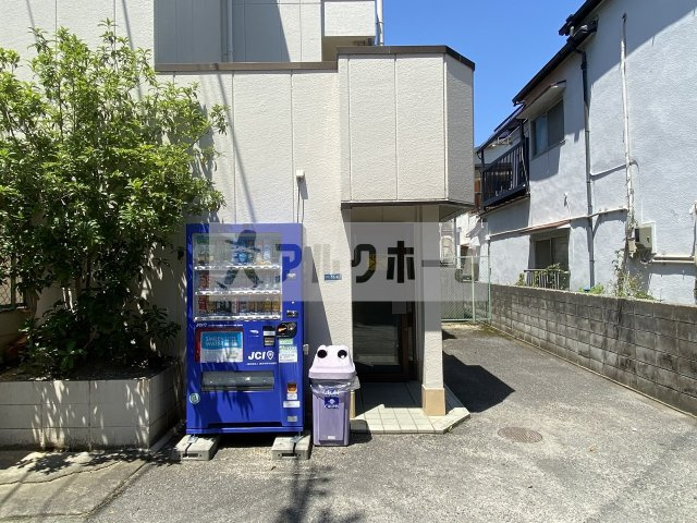 JPアパートメント柏原のエントランス|JPアパートメント柏原　エントランス