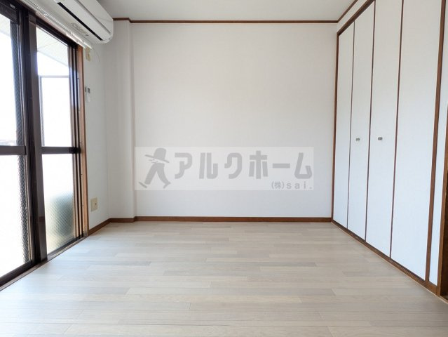 JPアパートメント柏原の居間・リビング|JPアパートメント柏原　