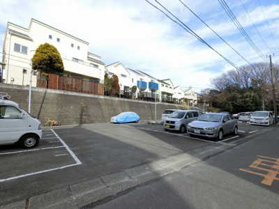 【駐車場】 | 川和団地５号棟