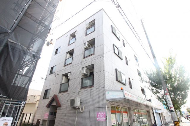 メゾンモアの外観