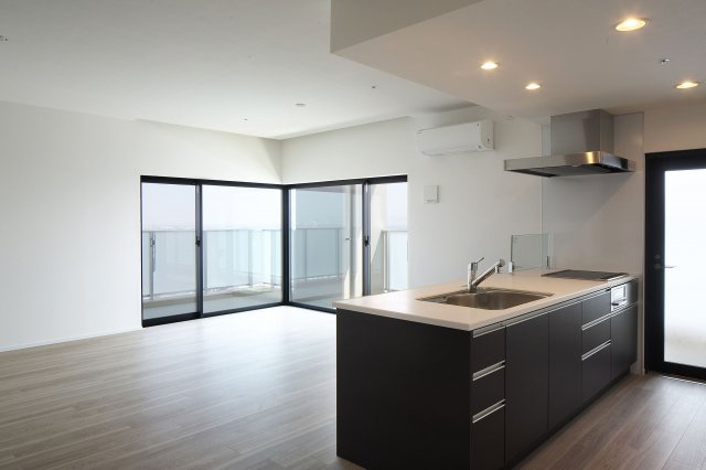 【キッチン】 | LA MIA CASA | オープン＆幅広（2,750-2,650mm）システムキッチン