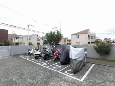 【その他共用部分】 | コープ竹の丸 | バイク置場