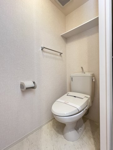 ルミエール新道のトイレ|温水洗浄暖房便座付き