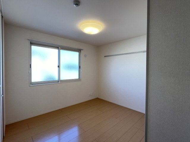 ルミエール新道の子供部屋|北洋室６帖