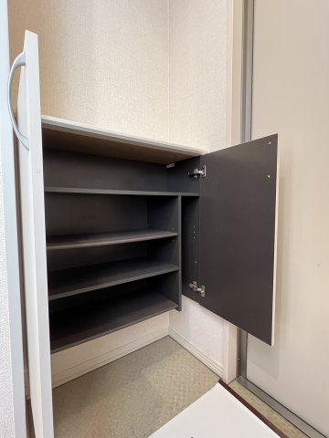 ルミエール新道の収納|シューズボックス