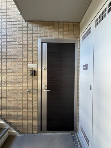 ルミエール新道の玄関