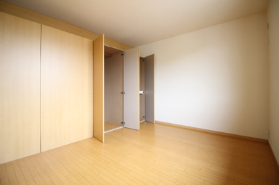 【寝室】 | リーヴァ妹尾A棟