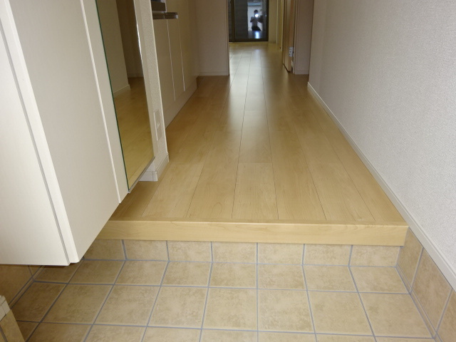 グレイス茶屋町駅前Ｂの玄関