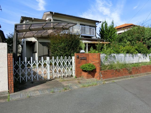 八千代市大和田　中古戸建の前面道路含む現地写真