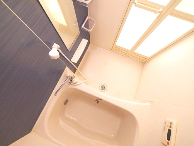 コモドビラⅧの浴室|きれいなお風呂です