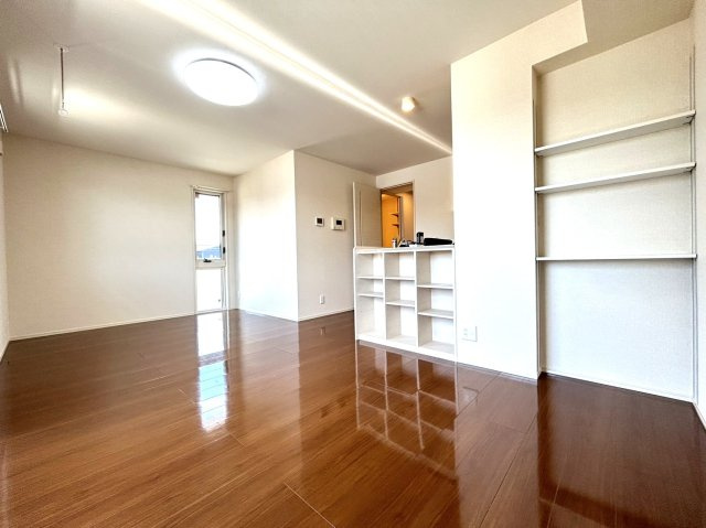 オーベル向中野Bの居間・リビング