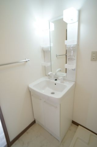 シャルムオーリンⅠの洗面所|シャンプードレッサーに取替済みです