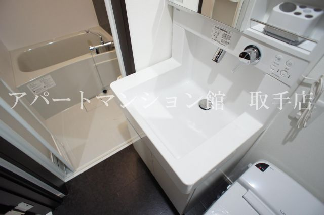 プレシャスアース取手の独立洗面台