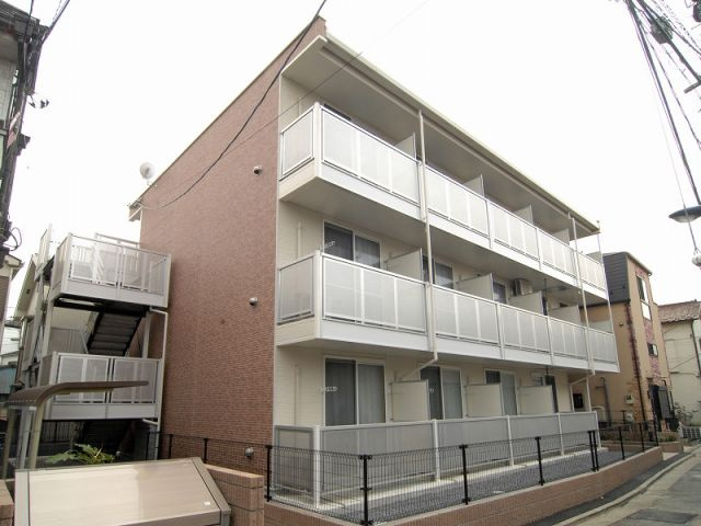 【外観】 | エトワールピア | 3階建て、バルコニー付き♪
