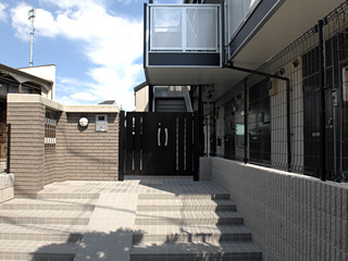 【セキュリティ】 | レオパレスセレノ | オートロック付き。