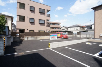 【駐車場】