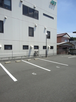 【駐車場】 | 敷地内駐車場1台付き☆いつでも目の届く敷地内に駐車場があります♪
