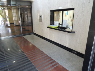 【ロビー】 | メゾンリリアール