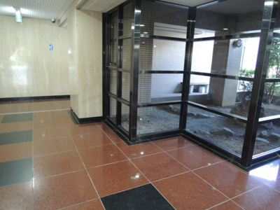 【ロビー】 | メゾンリリアール