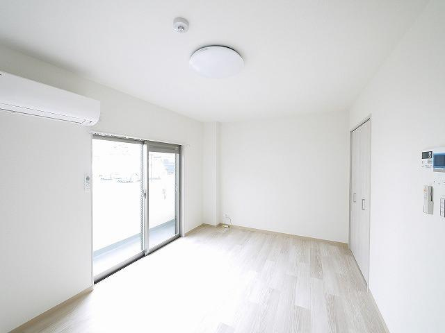 Kフラット三条の寝室|ゆとりの広さです