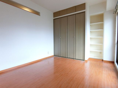 【洋室】 | ファラオ萬野