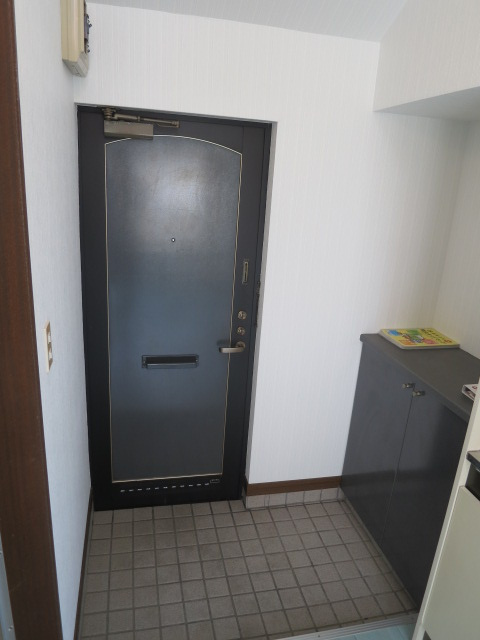 パストラル八坂Ｂ棟の玄関