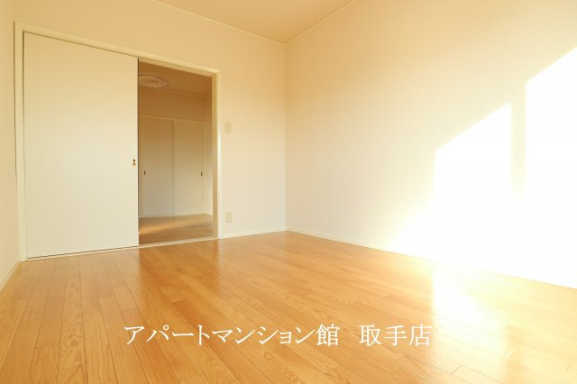 ロキシーウェルドの居間・リビング