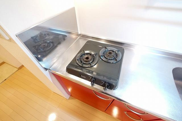 フルーア　ケイの設備|２口ガスコンロでお料理もはかどります