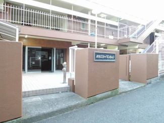 【エントランス】 | 京急本線「生麦」駅徒歩13分！