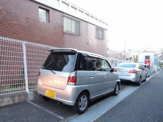 【駐車場】